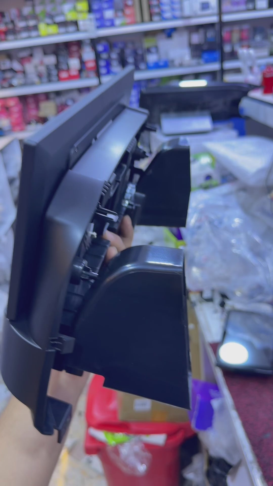 شاشة سنتافي 2007-2012 حجم 12.3 انج