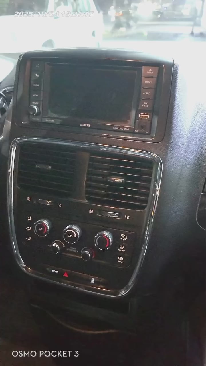 شاشة أندرويد دودج كرفان 2011–2020 – مقاس 10.25 إنش